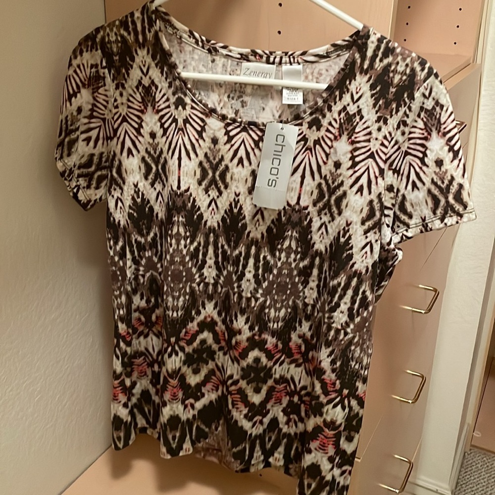 Chico’s Zenergy Maui Mix Cap Sleeve Tee